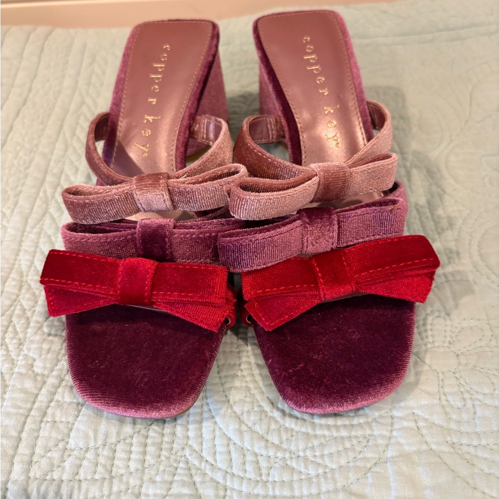 Copper Key Primrose Color Block Three Strap Bow Velvet Sandals SZ 6 NEW